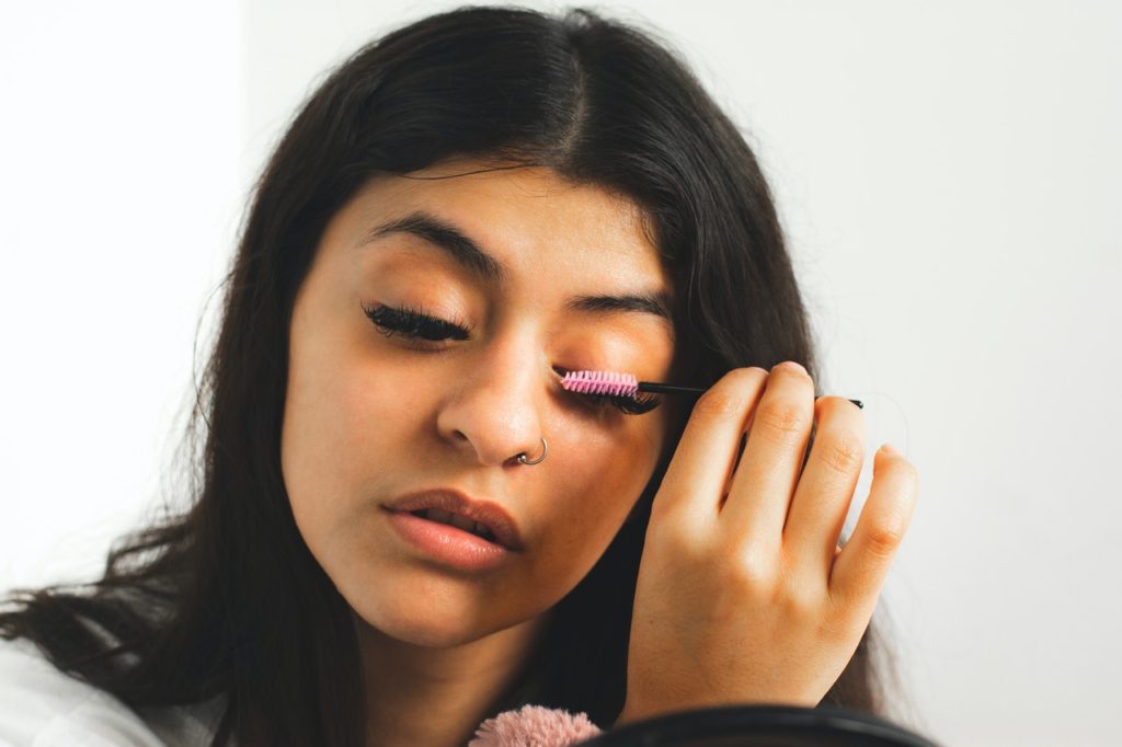 Best Mascara for Volume and Length in Pakistan with Price