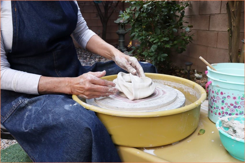 What can I use if I don't have a pottery wheel?