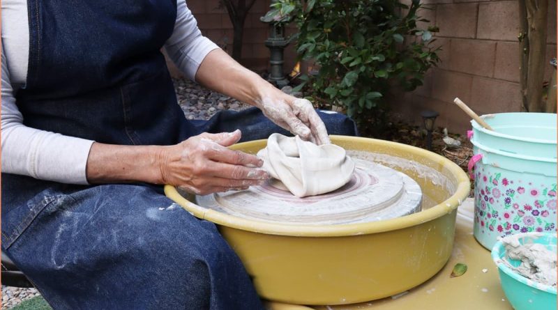 What can I use if I don't have a pottery wheel?